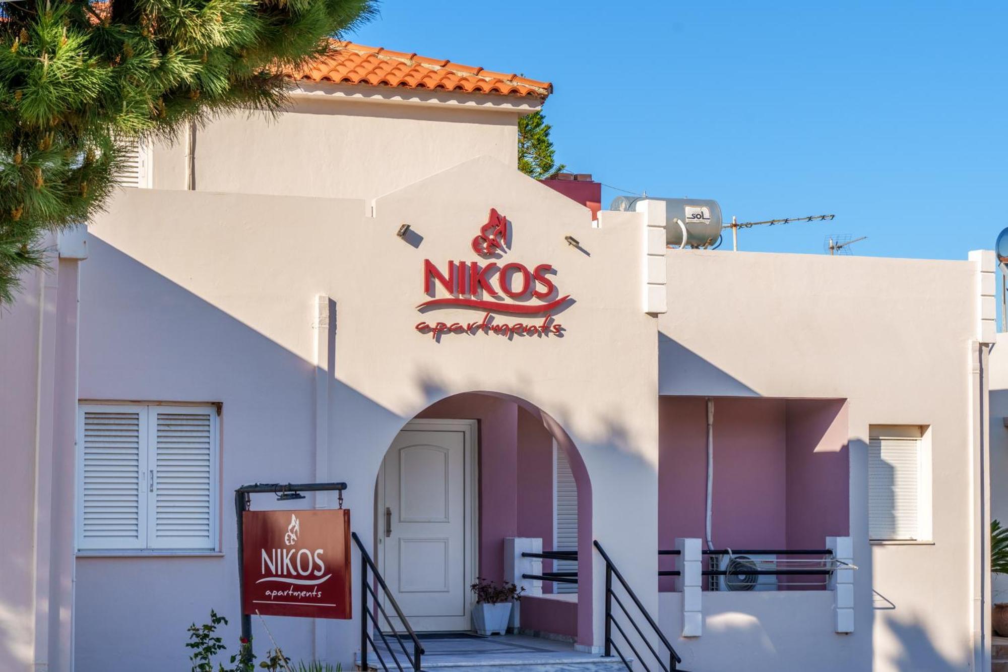 Nikos Apartments Agia Marina  Ngoại thất bức ảnh