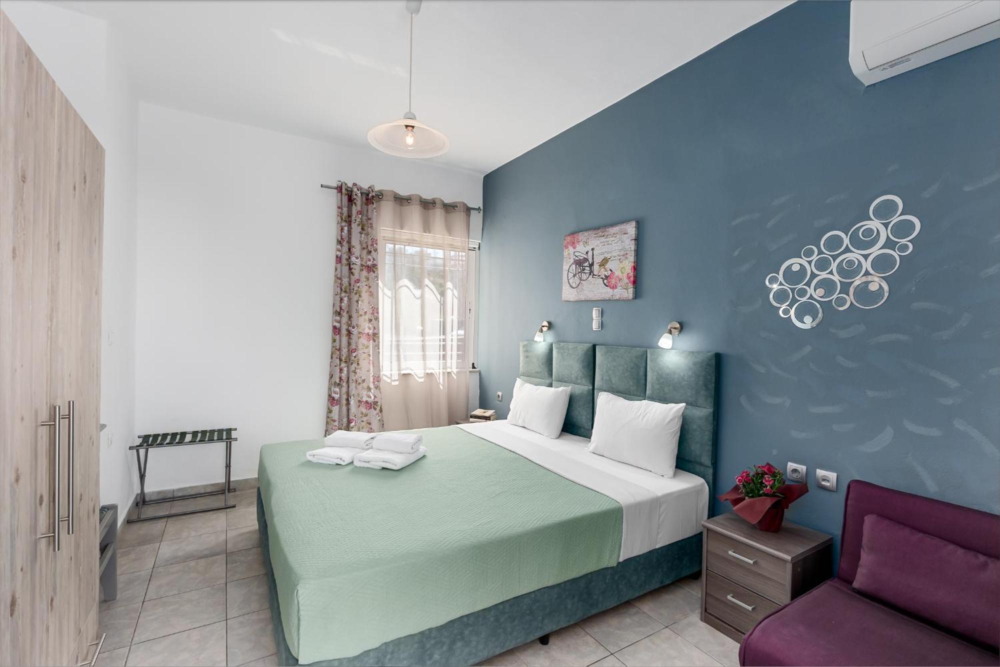 Nikos Apartments Agia Marina  Ngoại thất bức ảnh