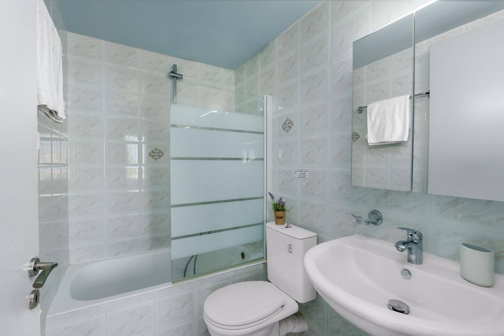Nikos Apartments Agia Marina  Ngoại thất bức ảnh